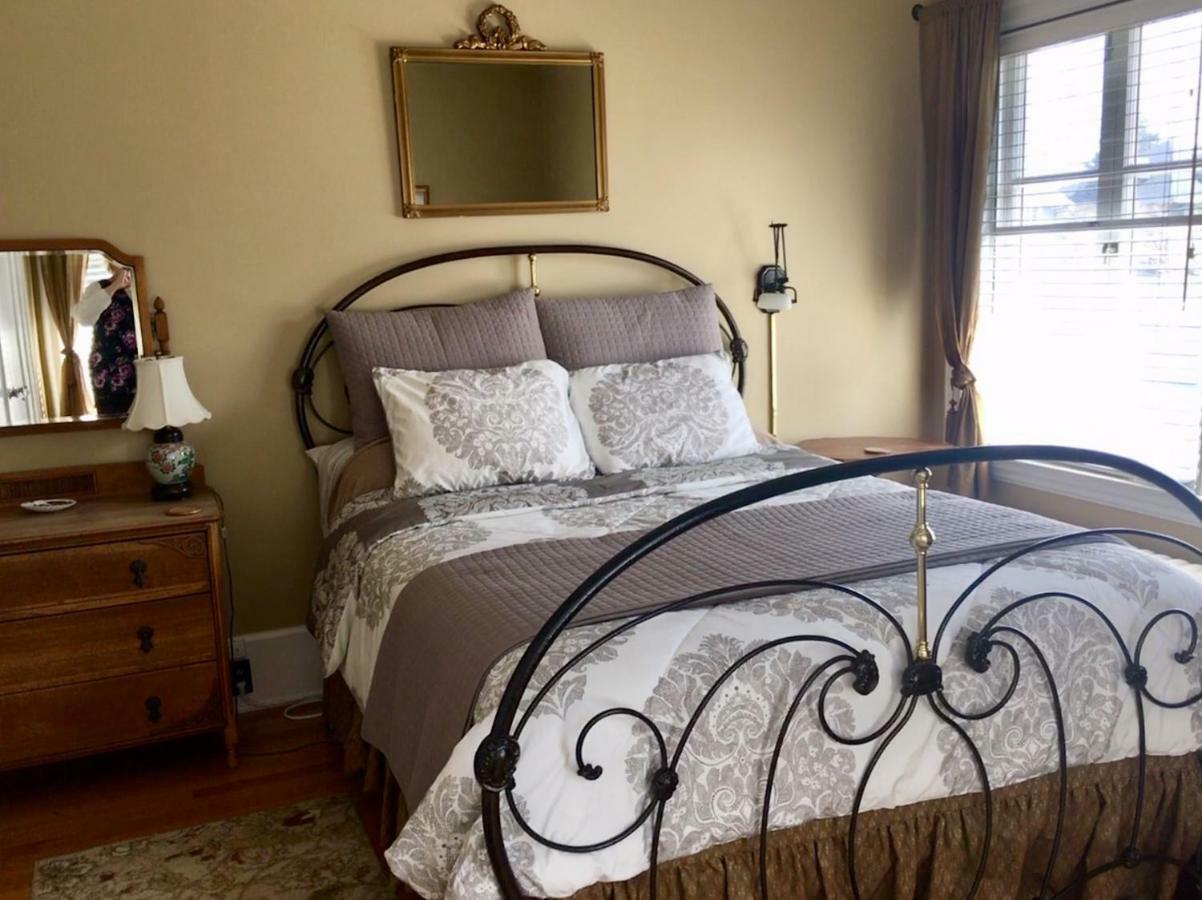 تاكوما، واشنطن The Villa Bed & Breakfast (Adults Only) الغرفة الصورة